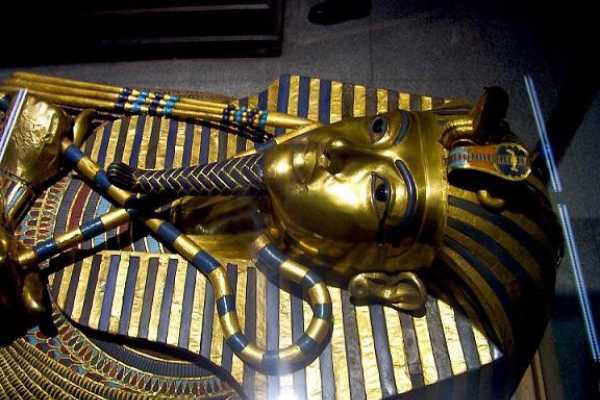 Full Day tour to Pyramids and Egyptian Museum