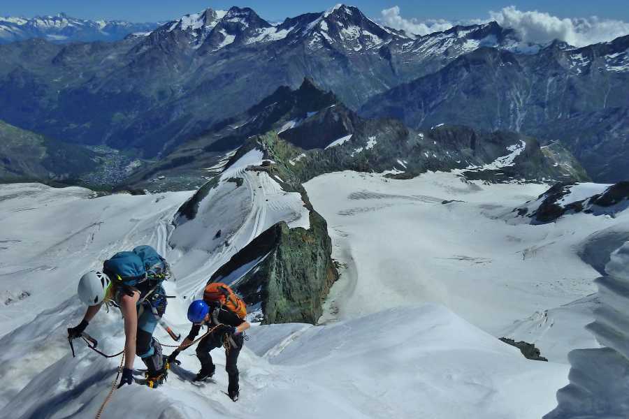 Saas-Fee Guides Allalinhorn North Face 4027m