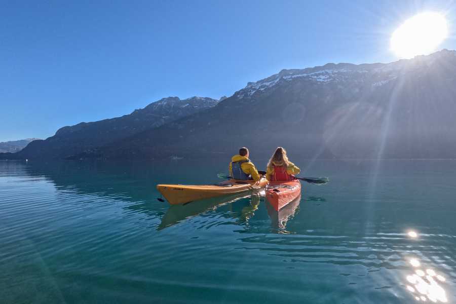 Hightide Kayak School GmbH Winter Kayak Tour Lake Brienz