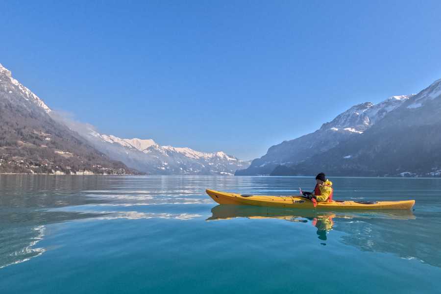 Hightide Kayak School GmbH Winter Kayak Tour Lake Brienz