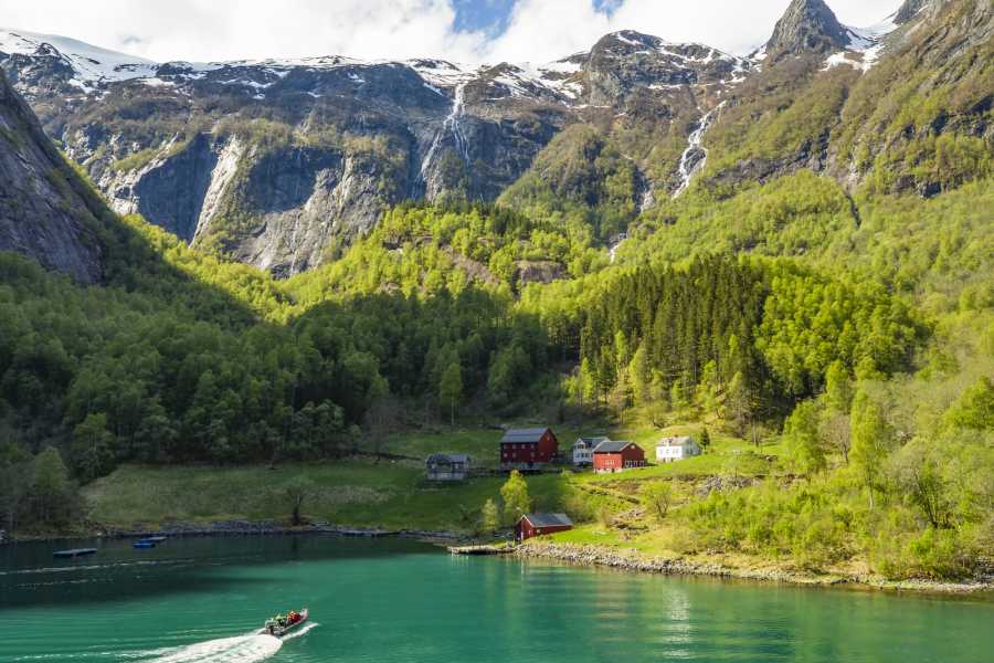 Balestrand Adventure N&aelig;r&oslash;yfjorden RIB Tour