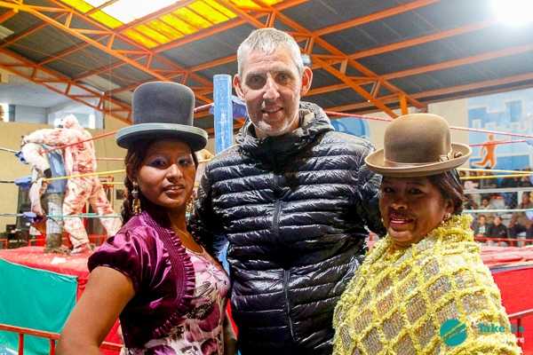 Cholita Wrestling