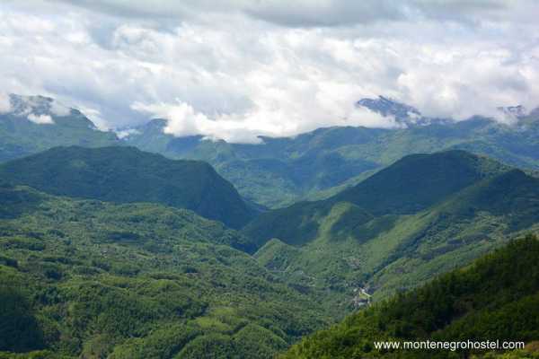 DURMITOR NATIONAL PARK TOUR AND CANYONS WITH MH TRAVEL