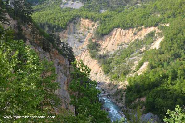 DURMITOR NATIONAL PARK TOUR AND CANYONS WITH MH TRAVEL