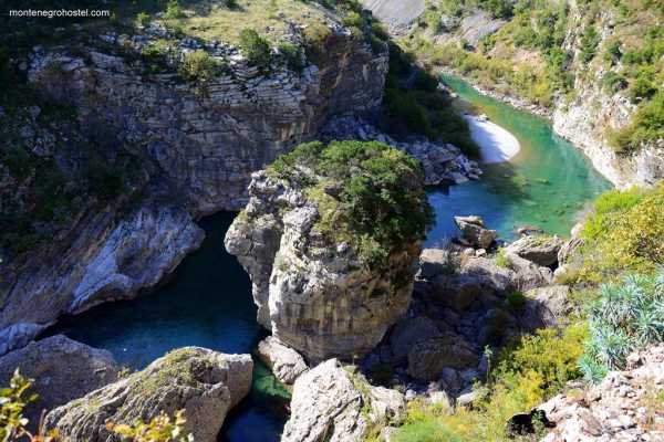 DURMITOR NATIONAL PARK TOUR AND CANYONS WITH MH TRAVEL