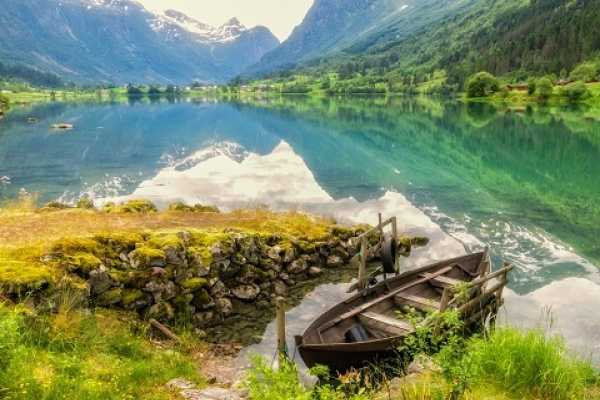 Olden Private the Majestic Geirangerfjord Experience