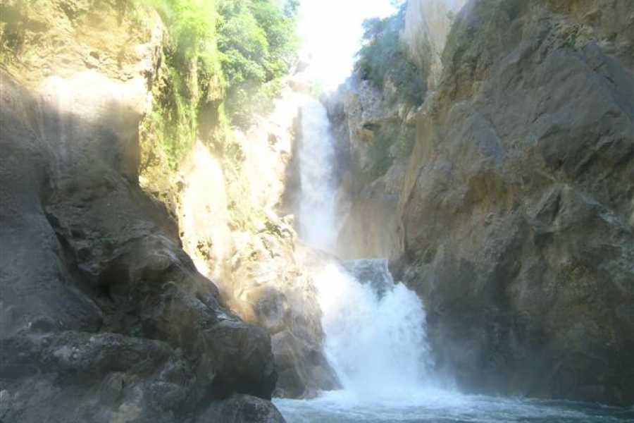 Dalmatian Adventures Canyoning       www.raft.hr