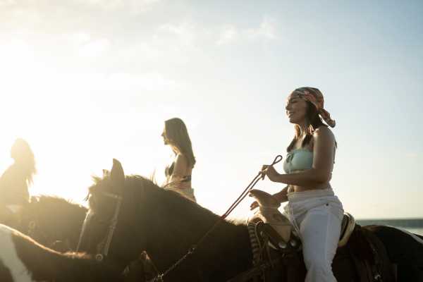 Beach Horseback Riding Tour