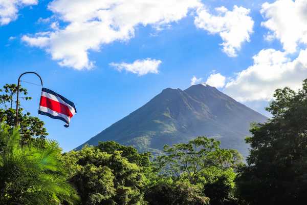 Arenal Hiking and Hot Springs Combo