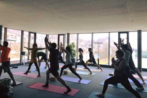 MonaFlow Yoga Class