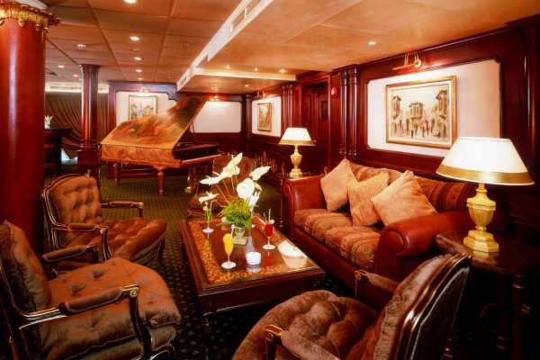 4 days Nile Cruise Aswan Luxor  from Marsa Alam