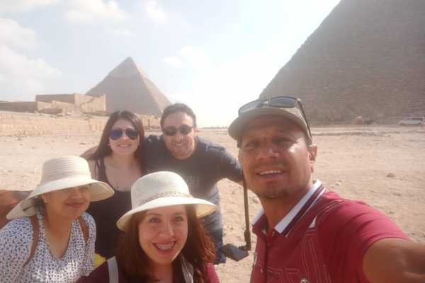 EMO TOURS EGYPT CAIRO LAYOVER TOURS TO GIZA PYRAMIDS MEMPHIS SAKKARA DAHSHUR PYRAMIDS AND BAZAAR