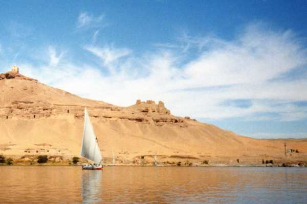 EMO TOURS EGYPT Layover trip to great pyramids Sphinx Egyptian Museum and 1 Hour Nile boat ride