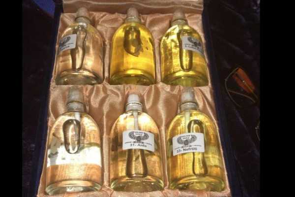 EMO TOURS EGYPT Shopping tour to Lotus flower Oil House and other Authentic Egyptian Fragrance Oils