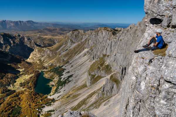 Green Visions Via Dinarica: a Hiking Adventure through Bosnia & Montenegro