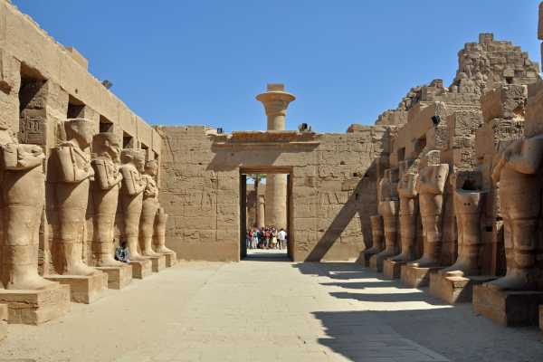 Sepuluh Candi Terbesar Hasil gambar untuk Karnak 600x400