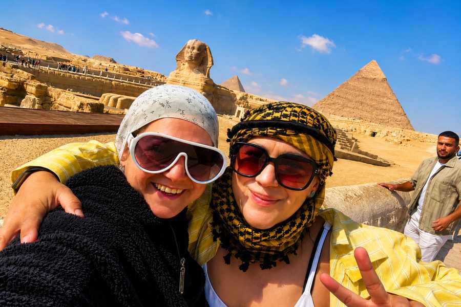 Let`s Explore Egypt Short layover tour to Giza pyramids and Sphinx