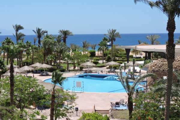 Private Airport Transfer from Nuweiba hotels to Sharm El Sheik Airport