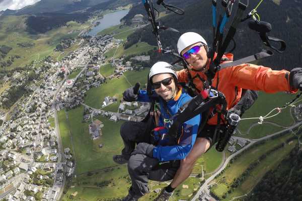 Paragliding Half Day in DAVOS KLOSTERS