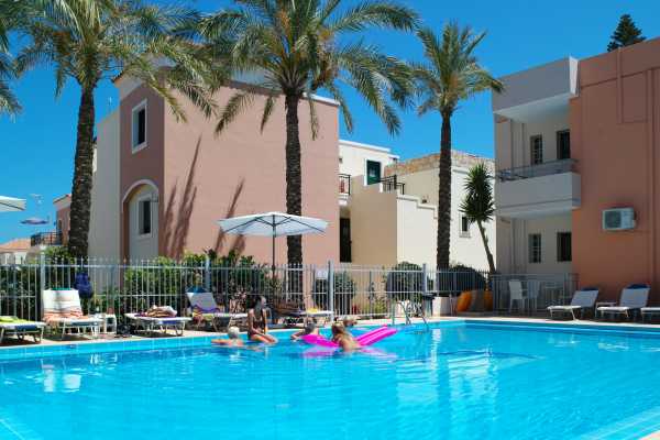 Destination Platanias Kallitsakis Beach