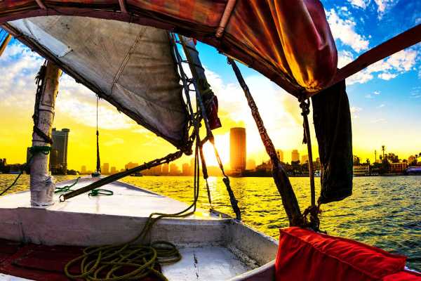 Let`s Explore Egypt Cool-Hour Private Felucca Cruise on the Nile River
