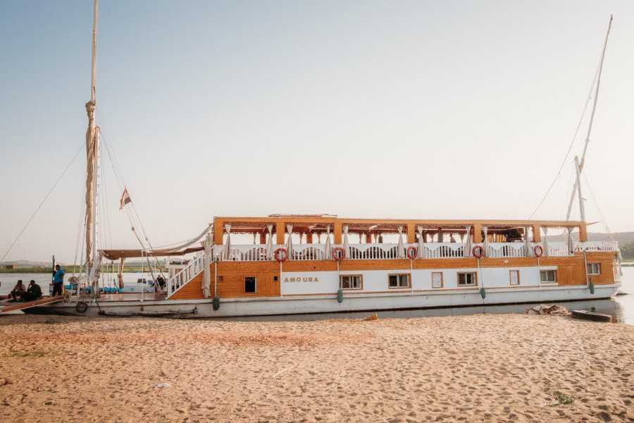 Let`s Explore Egypt 5-Star Dahabiya Nile Cruise on M/S Amoura