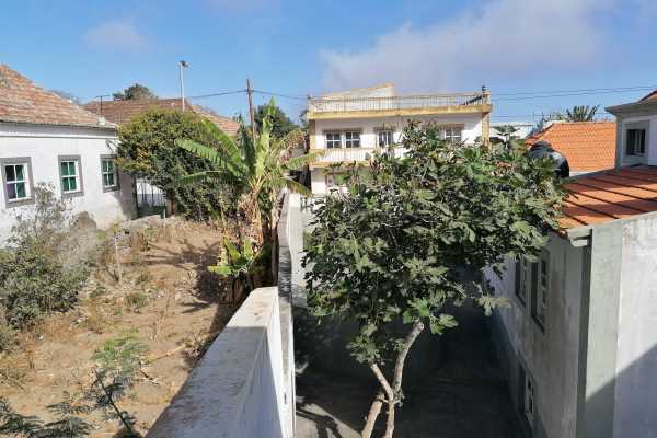 Caminhada Vila &ndash; Tr&aacute;s de Cova