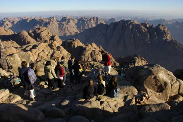 TREKKING IN SINIA MT. PROGRAM | Cairo - St. Catherine 7 days