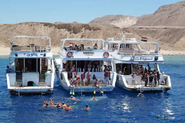 Tiran Island Snorkeling Boat Excursion From Sharm el Sheikh