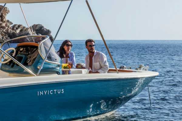 Blue Lagoon Cruise with captain, INVICTUS 1