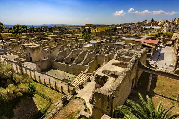 Herculaneum & Volcanic Wine Experience with Private Driver