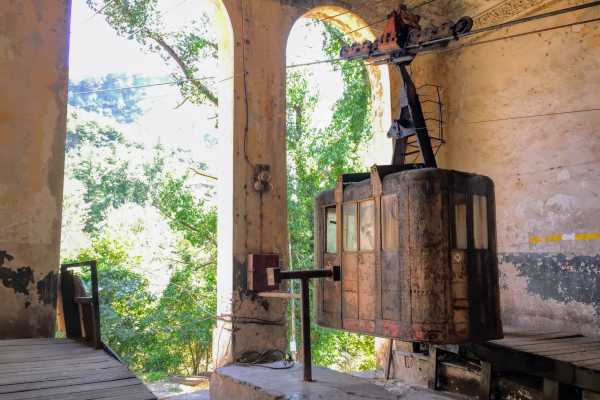 Explore Chiatura: Katskhi, Cableways & More Private tour