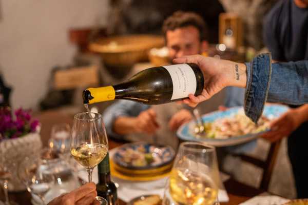 Degustazione di vini e aperitivo rinforzato nel Val di Noto