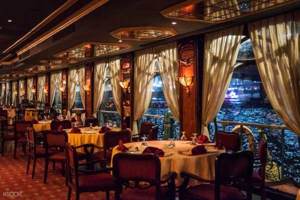 Evening Dinner Nile Cruise in Cairo with Private Transport