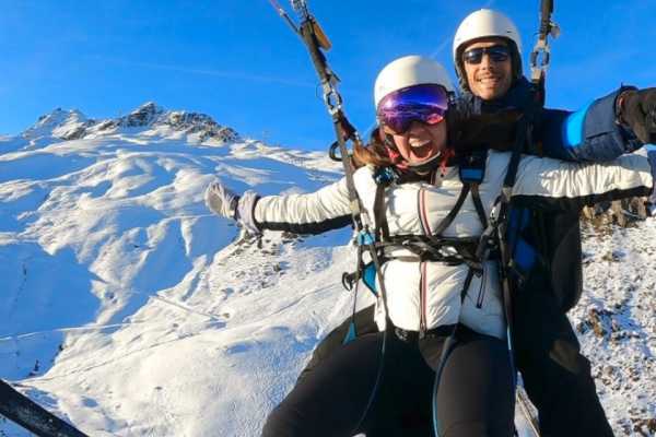 Gleitschirm Tandemflug (Corviglia - See)