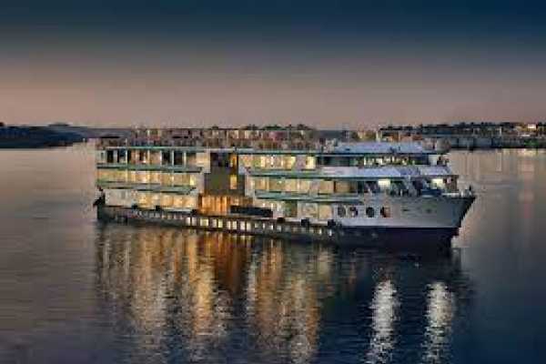Acamar Nile cruise