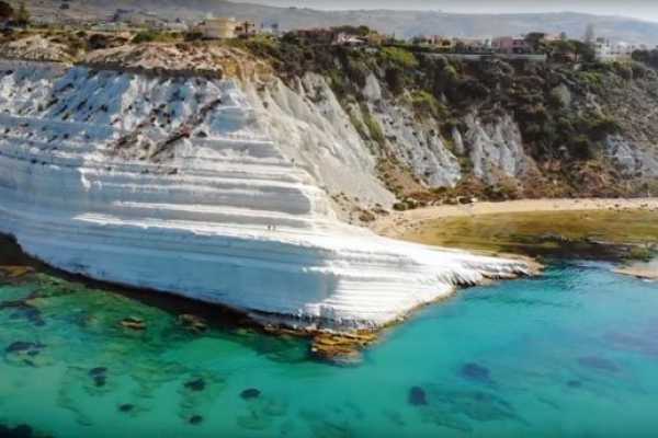 Scala dei Turchi: Escursione privata in barca con aperitivo a bordo