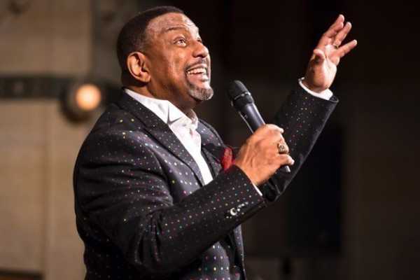 GOSPEL KONZERT MIT CALVIN BRIDGES
