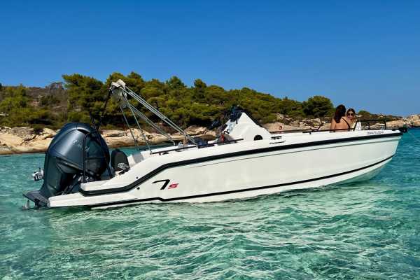 Blue Lagoon Cruise with captain, COMPASS 7s speedboat