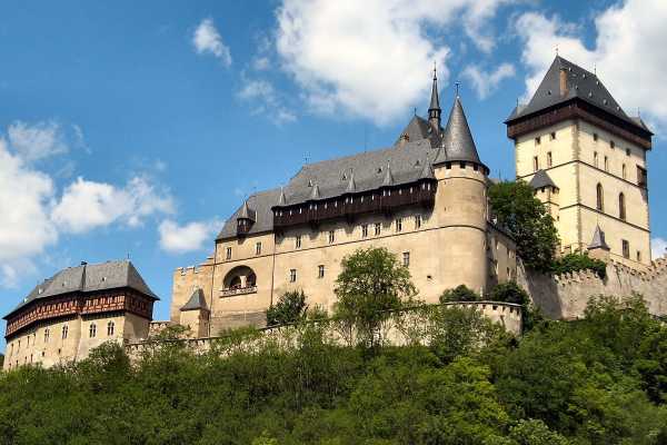 Karl&scaron;tejn Castle With Admission