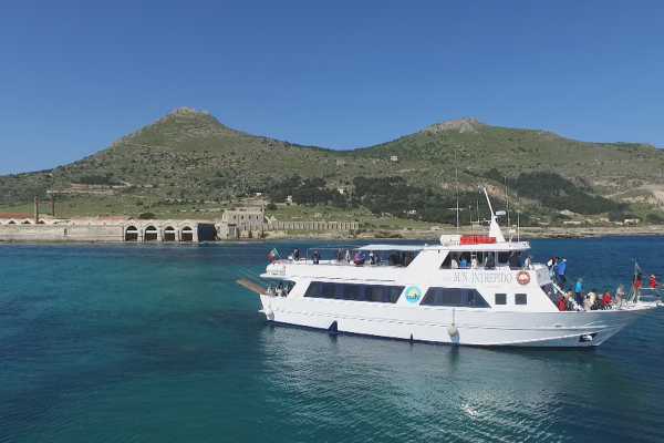 Shuttle Tour di Favignana e Levanzo da Trapani