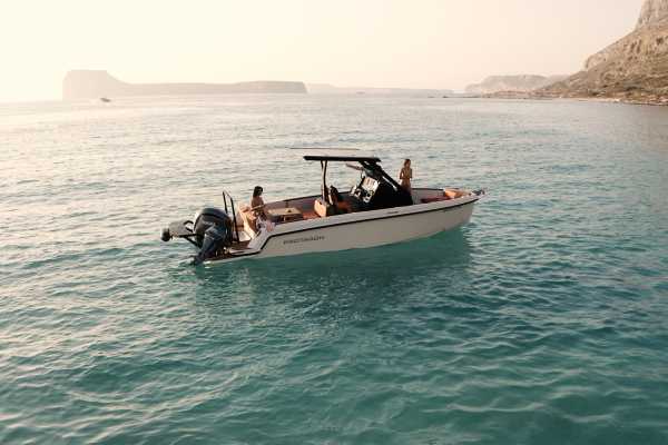 Destination Platanias Vuokraa vene Balokseen ja Gramvousaan