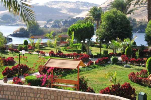 Marsa alam tours Day tour to Aswan Botanical Gardens