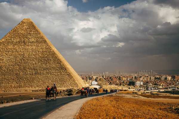 EMO TOURS EGYPT is it safe to visit Giza Pyramid on My Own?