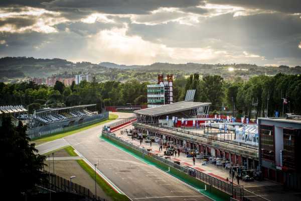 Imola: around the Enzo and Dino Ferrari racetrack