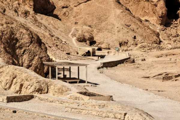 EMO TOURS EGYPT Valley Of The Queens