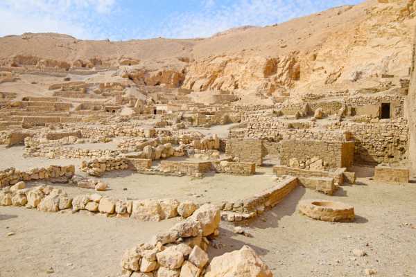 EMO TOURS EGYPT Deir El-Medina (Valley Of The Workers)