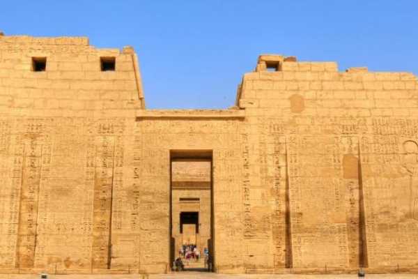 EMO TOURS EGYPT Medinet Habu