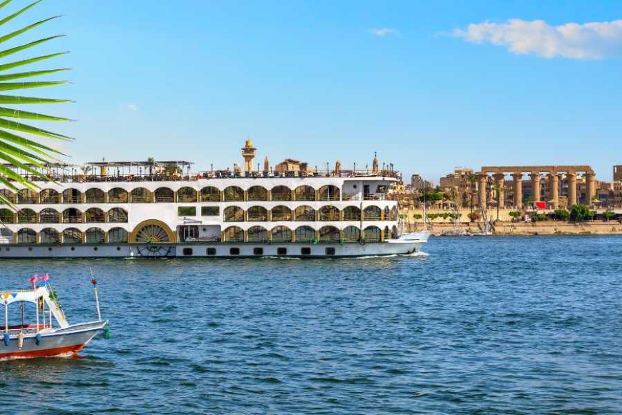 Egypt Tour packages 8 Days Egypt tour package Cairo Nile Cruise and Hurghada