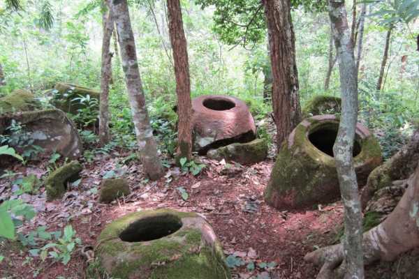 Plain of jars trekking tour